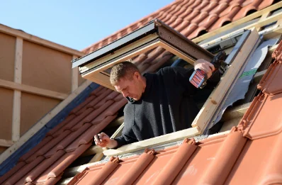 Pose de fenêtres de toit Velux à Rémuzat
